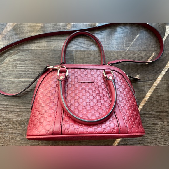 Gucci microguccissima mini dome crossbody bag - Picture 8 of 16